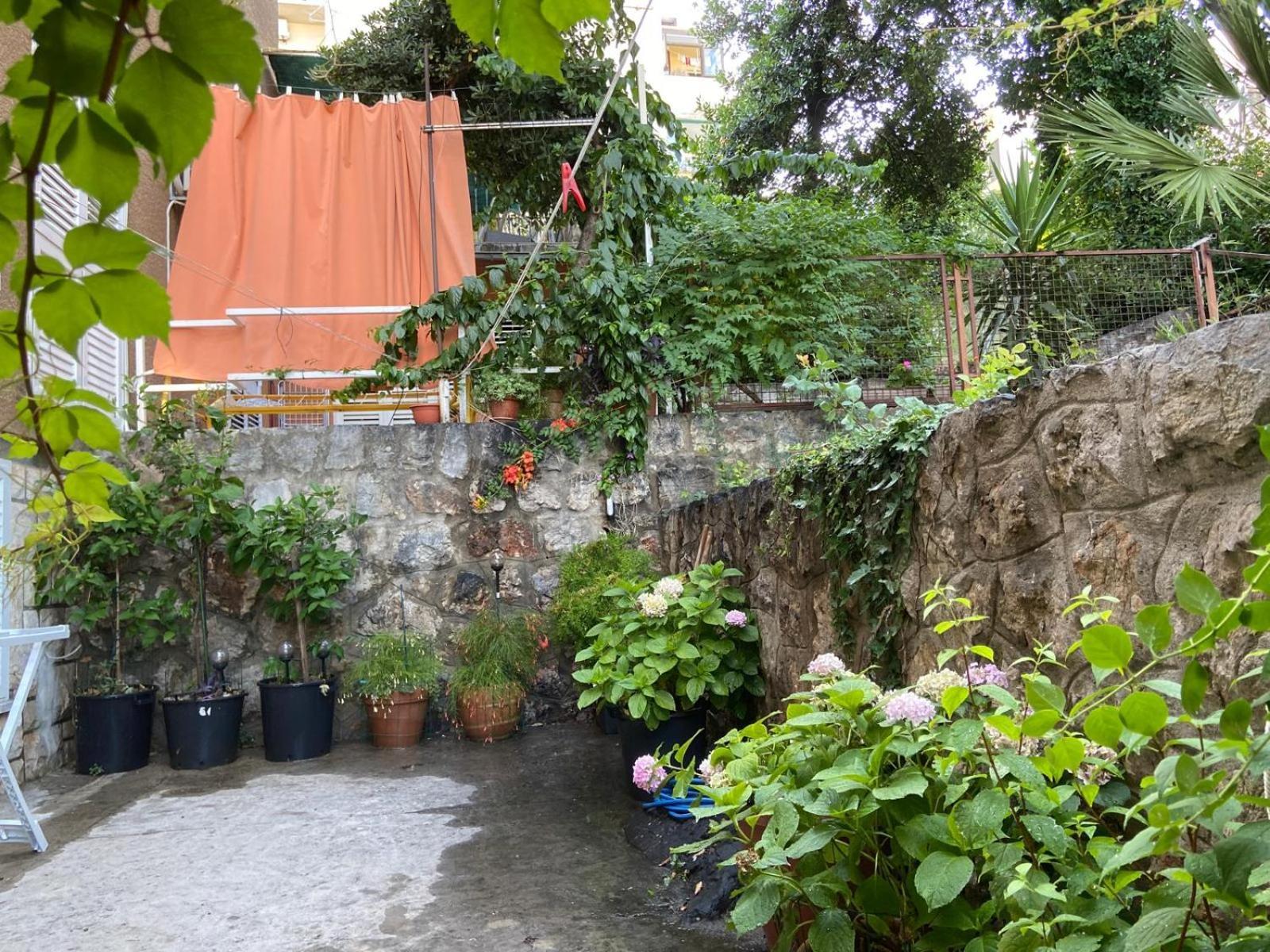Apartment Gb